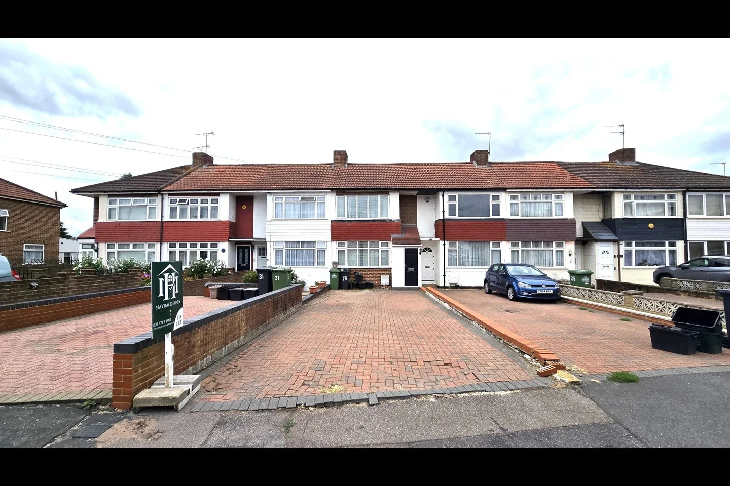 House Queen's Drive in Waltham Cross