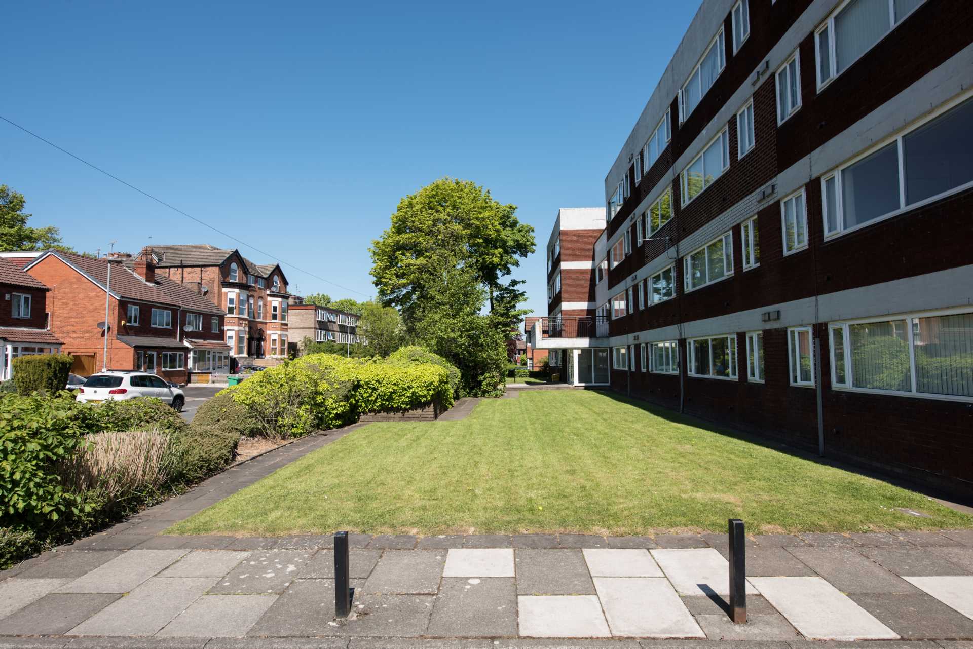Flat Holland Road in Manchester