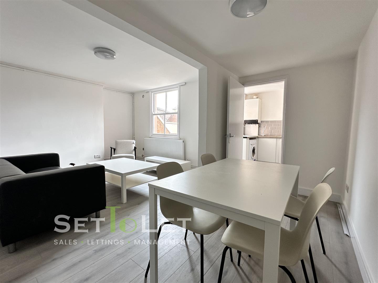 Flat Evington Road in Leicester