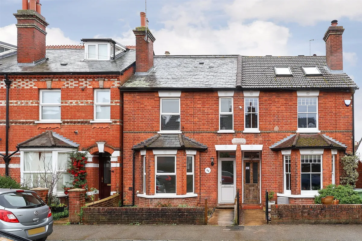House Hart Road in Mole Valley