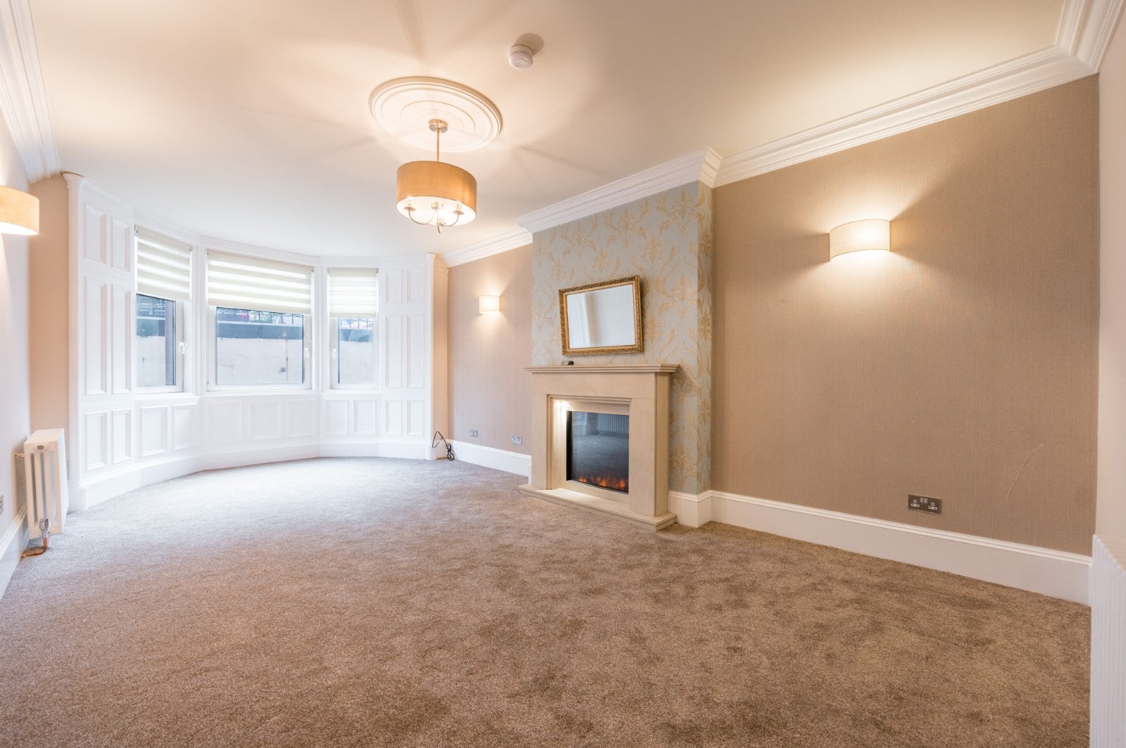 Flat Balvicar Drive in Glasgow