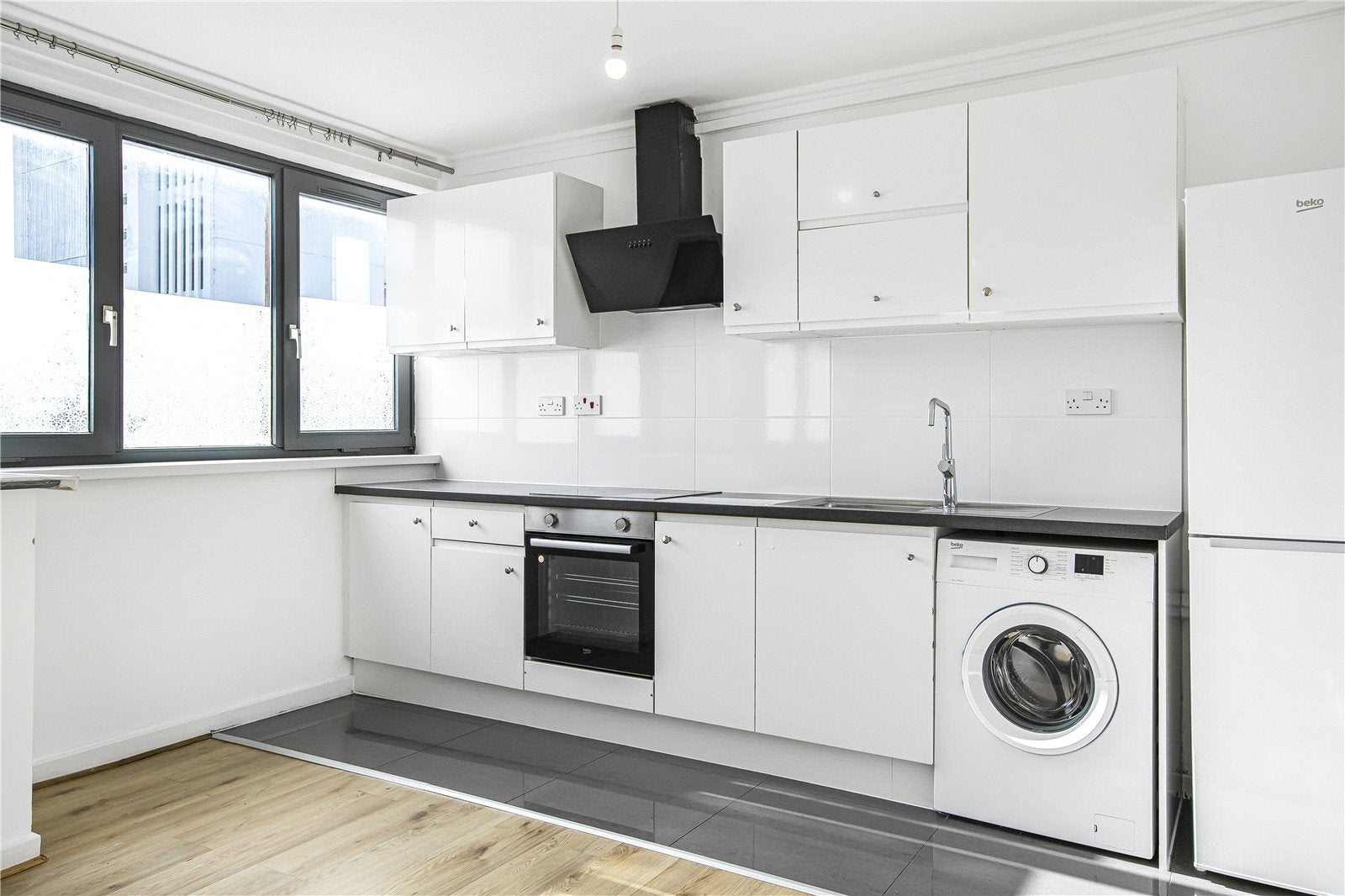 Flat Hare Walk in Greater London