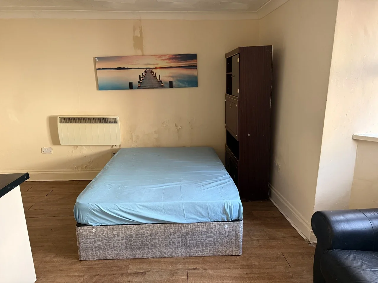 Room Cromwell Road in Luton