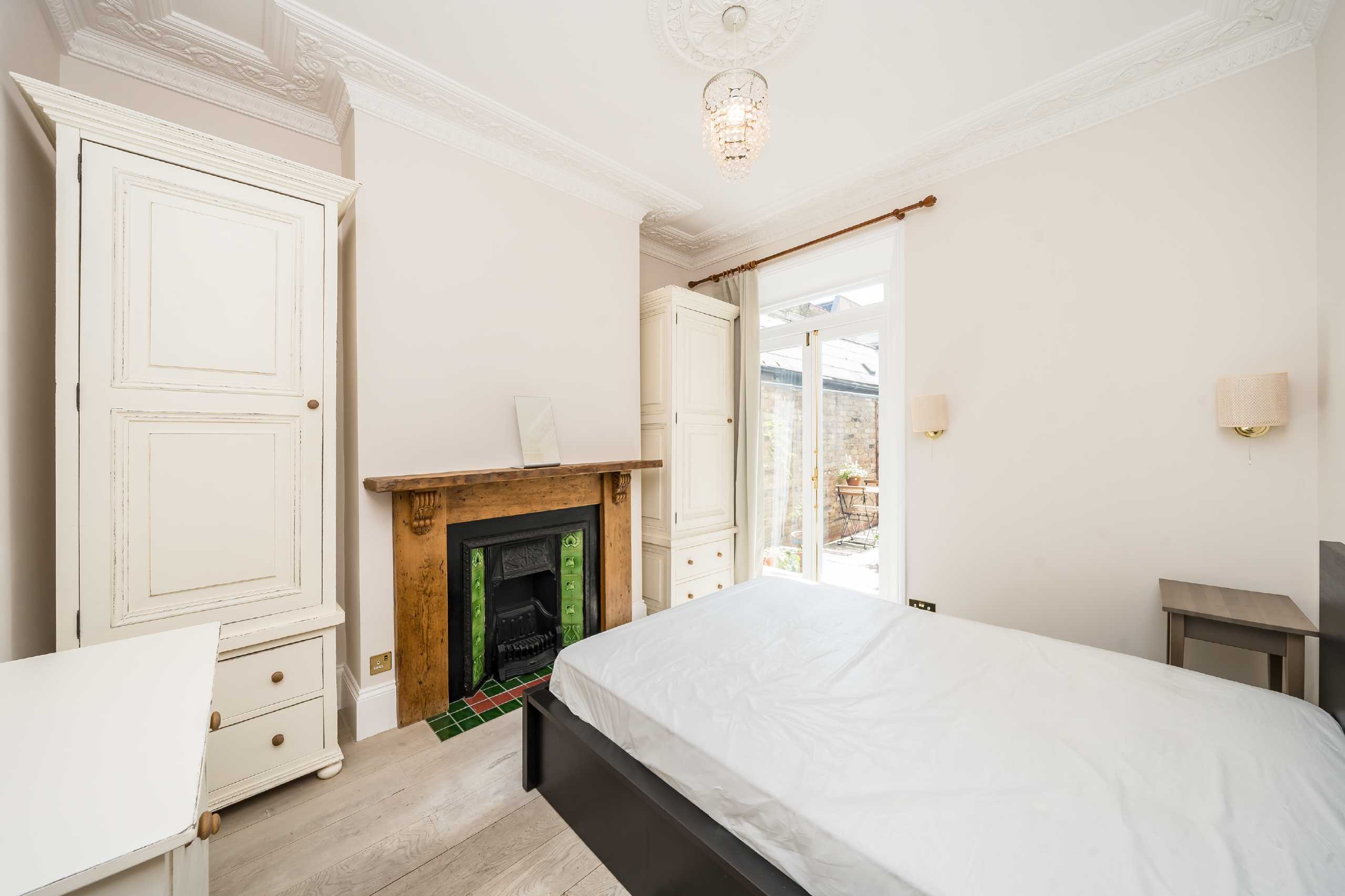 Flat Lavender Sweep in Greater London