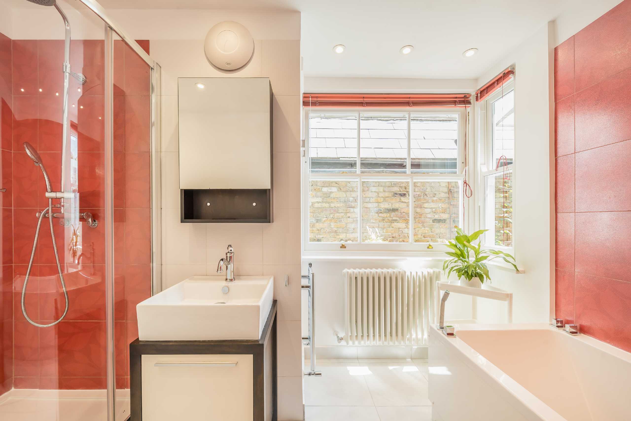 Flat Lavender Sweep in Greater London