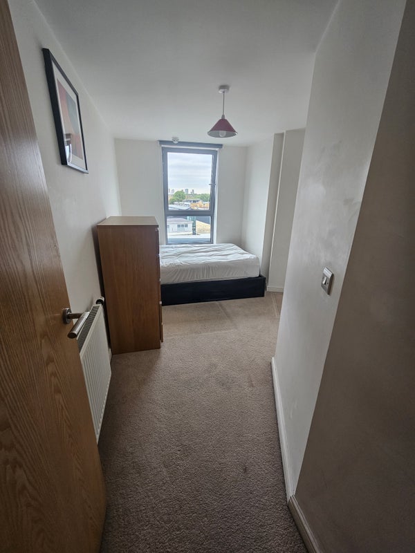 Room Fulneck Place in Greater London