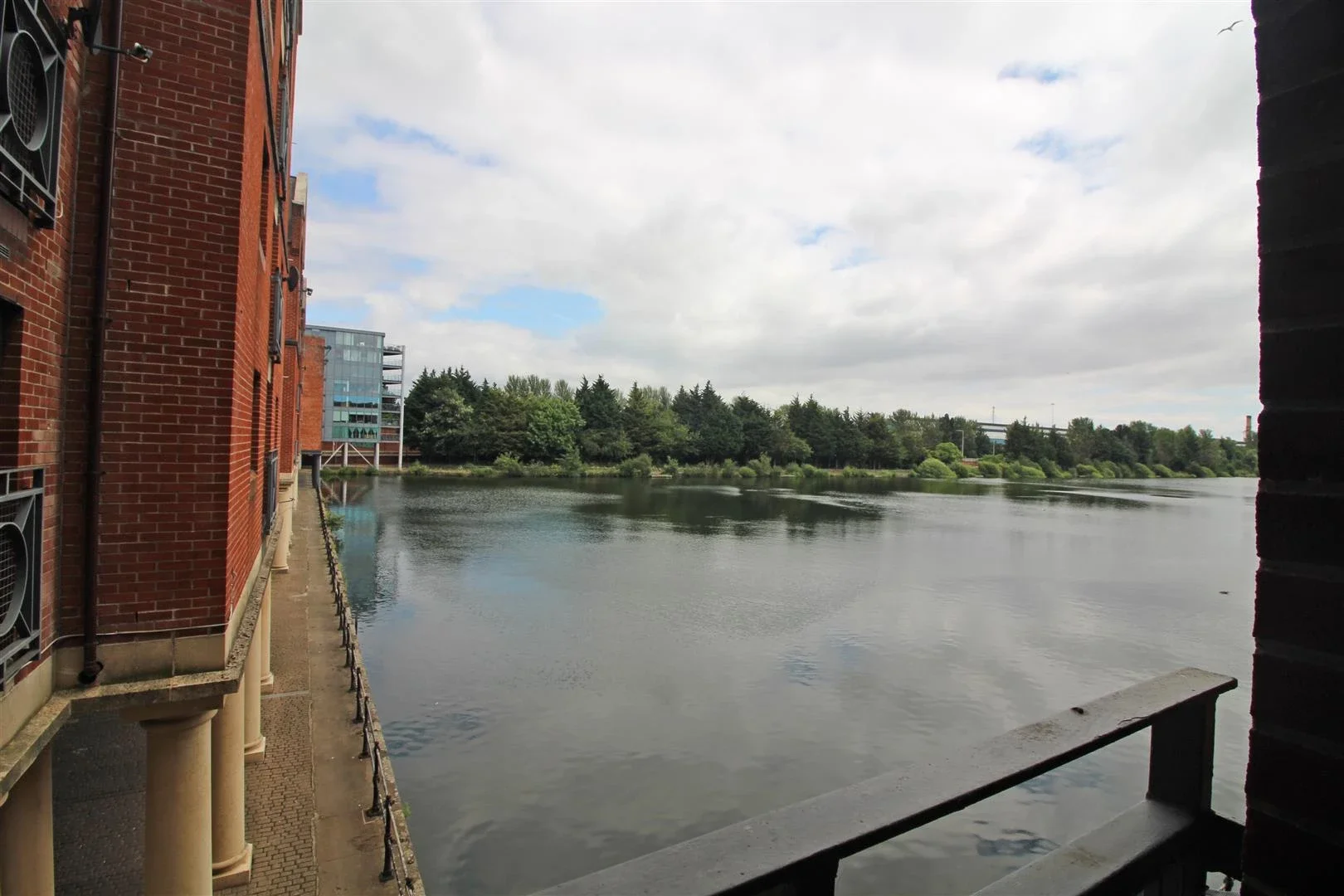 Flat Schooner Way in Cardiff