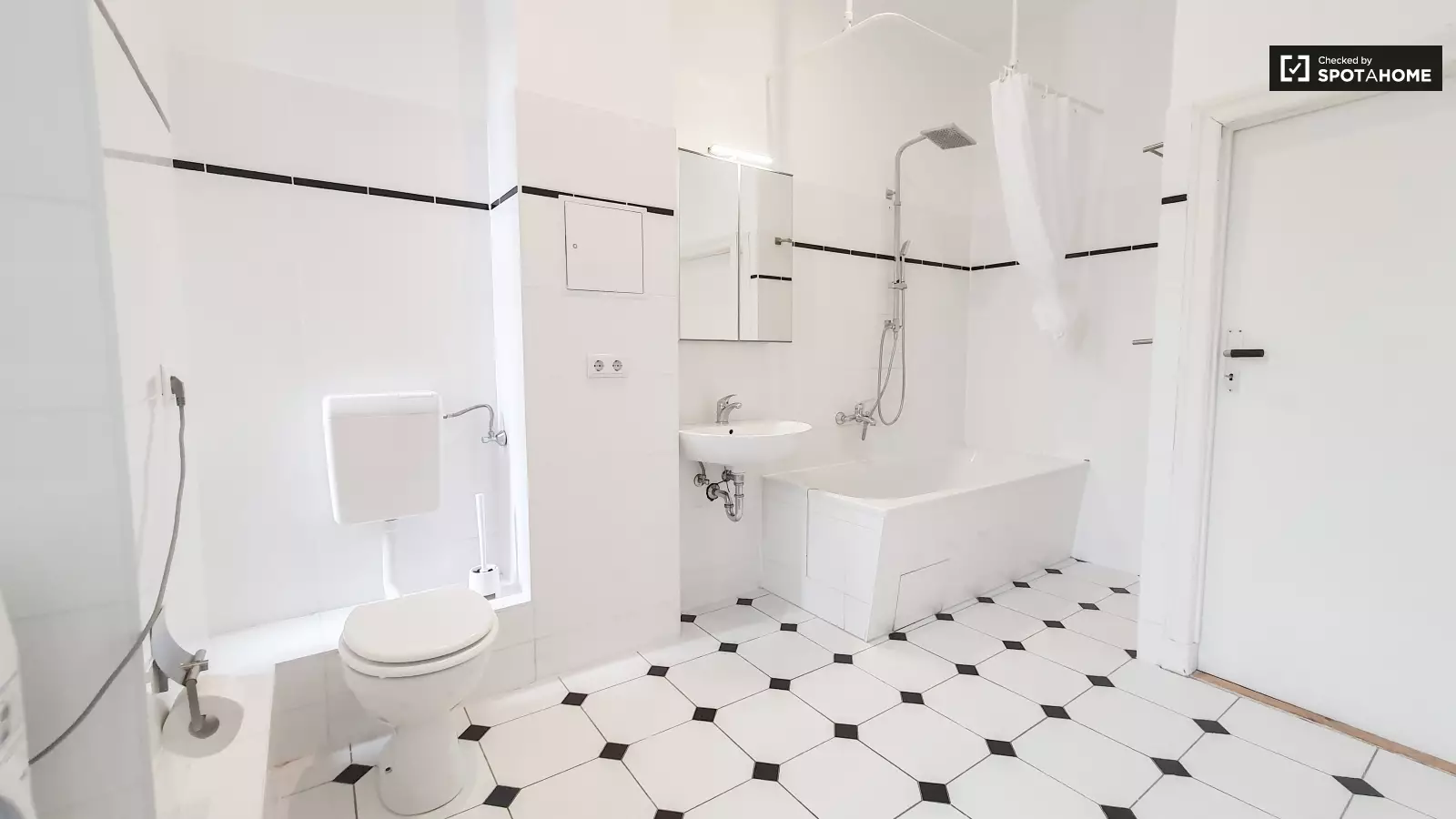 Wohnung Schönfließer Straße in Berlin