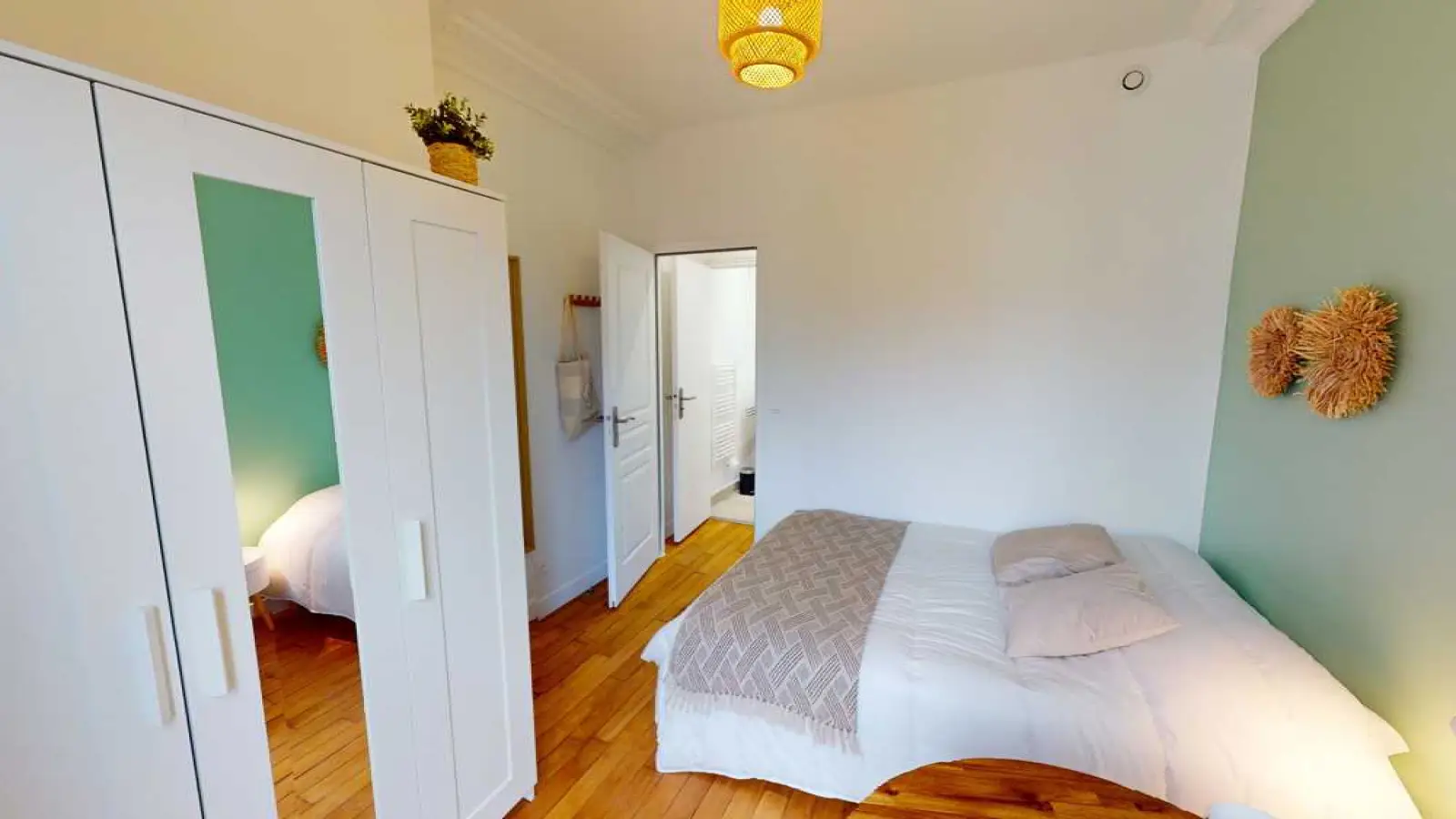 Chambre Boulevard Diderot à Paris