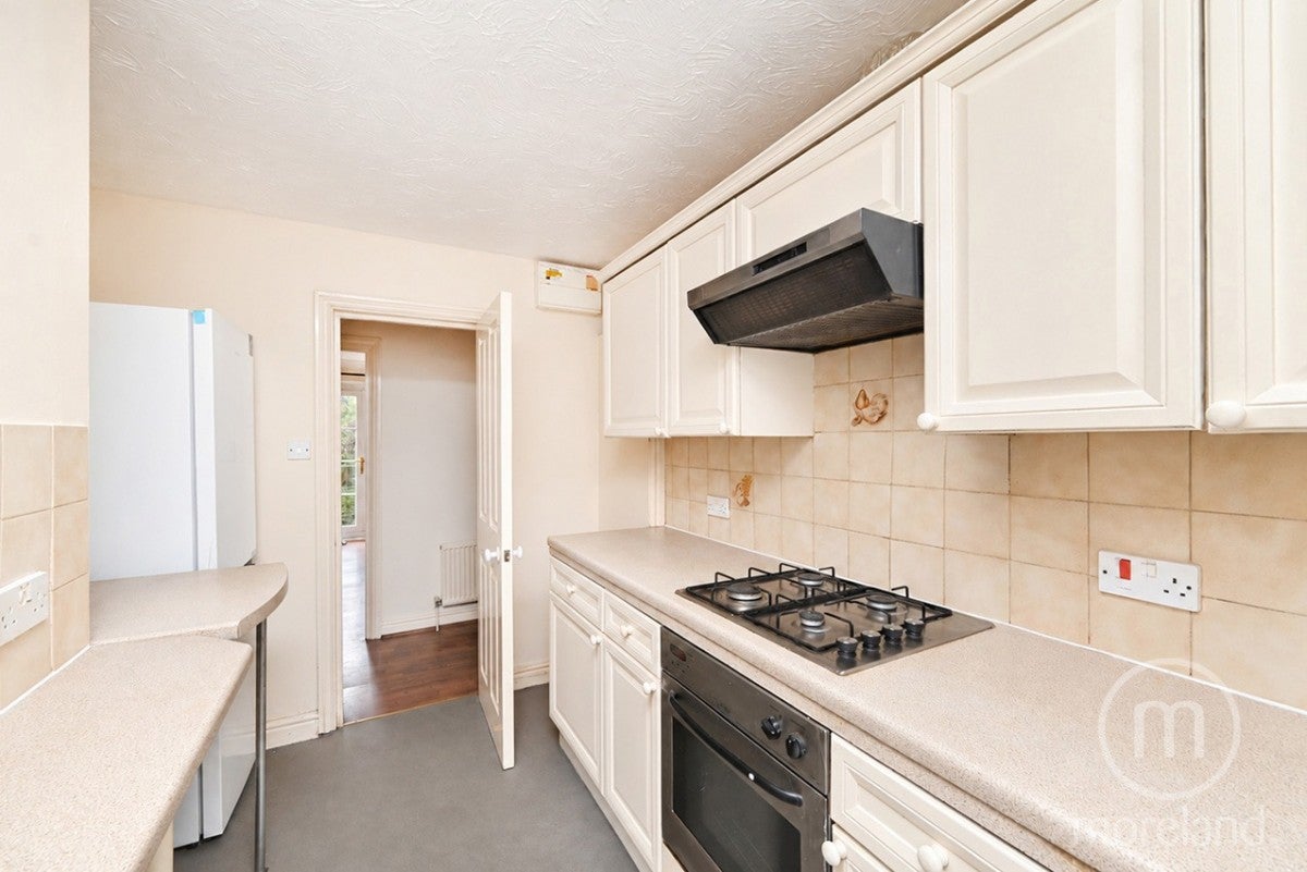 Flat Brent Terrace in Greater London