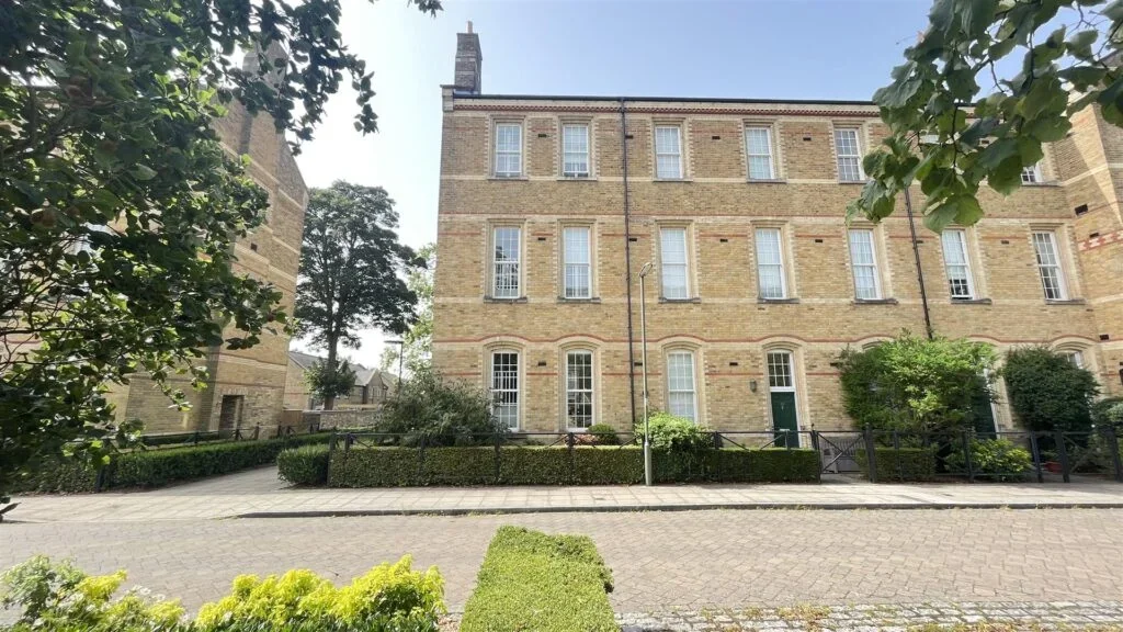 House Brigade Place in Caterham on the Hill