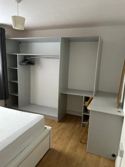Room The Dashes in Harlow