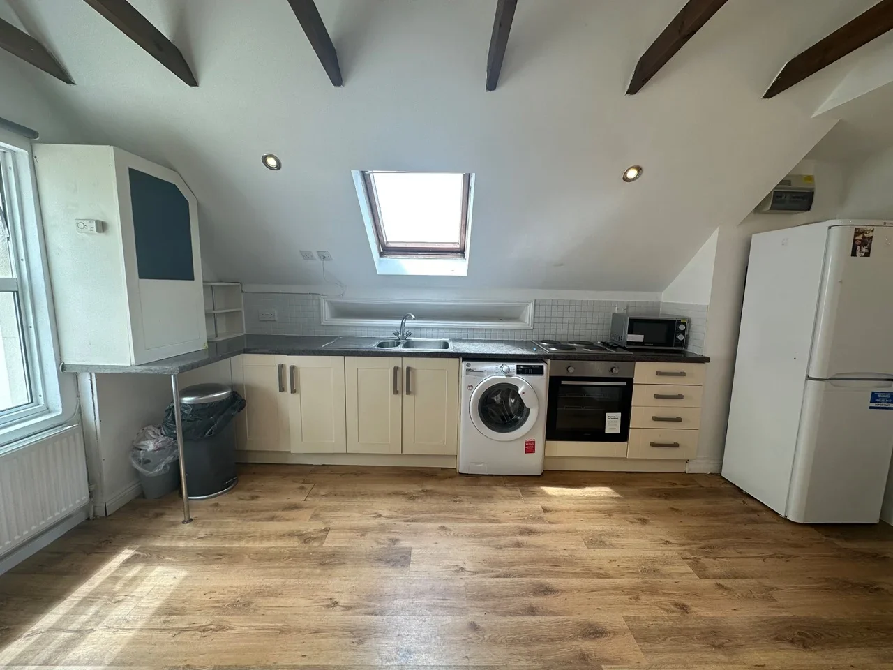 Flat Norton Road in Greater London