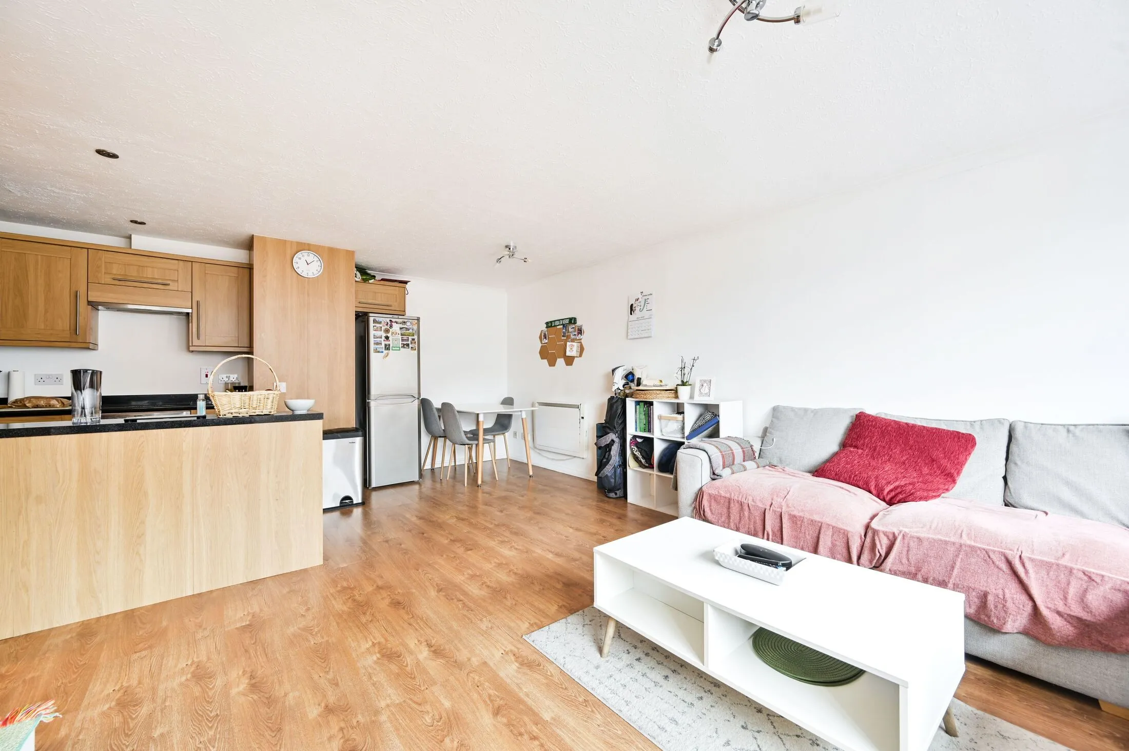 Flat Earl's Court Road in Greater London