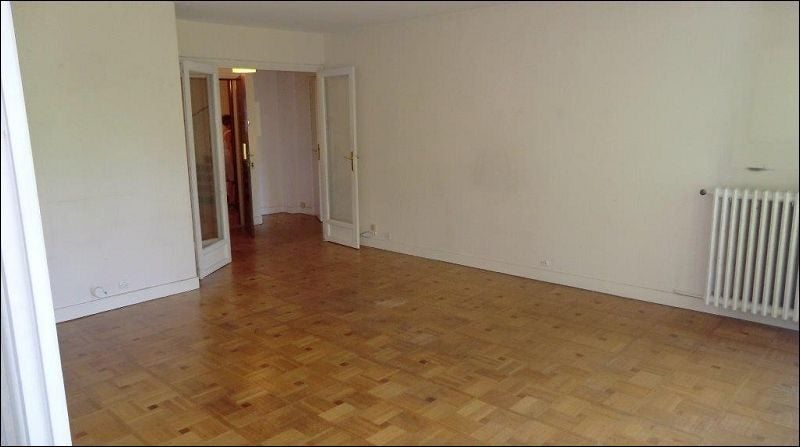 Flat Avenue Corneille in Maisons-Laffitte