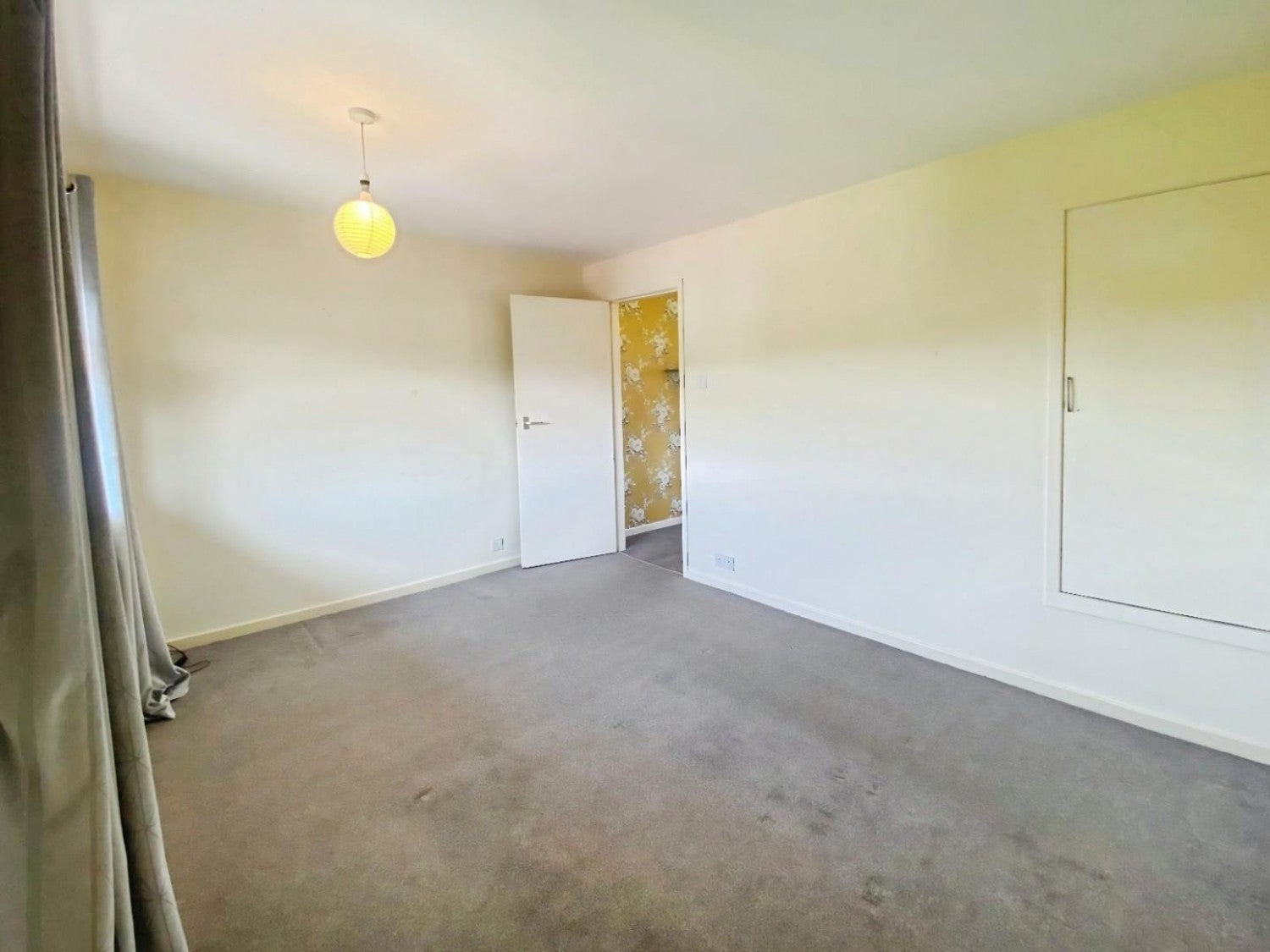 Flat B6165 in Burnt Yates