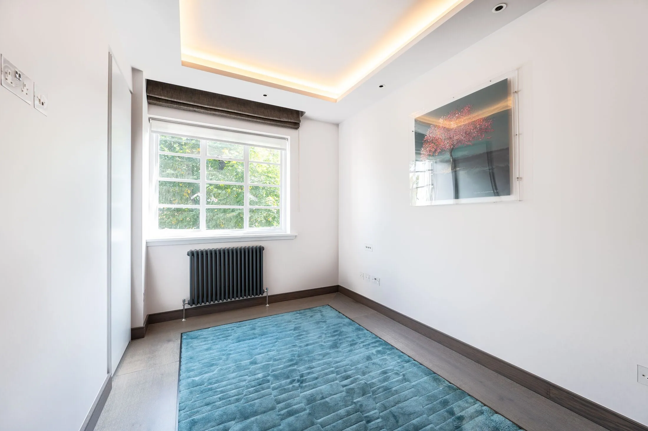 Flat Palace Court in City of Westminster