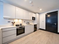 Flat Buckle Street in Greater London