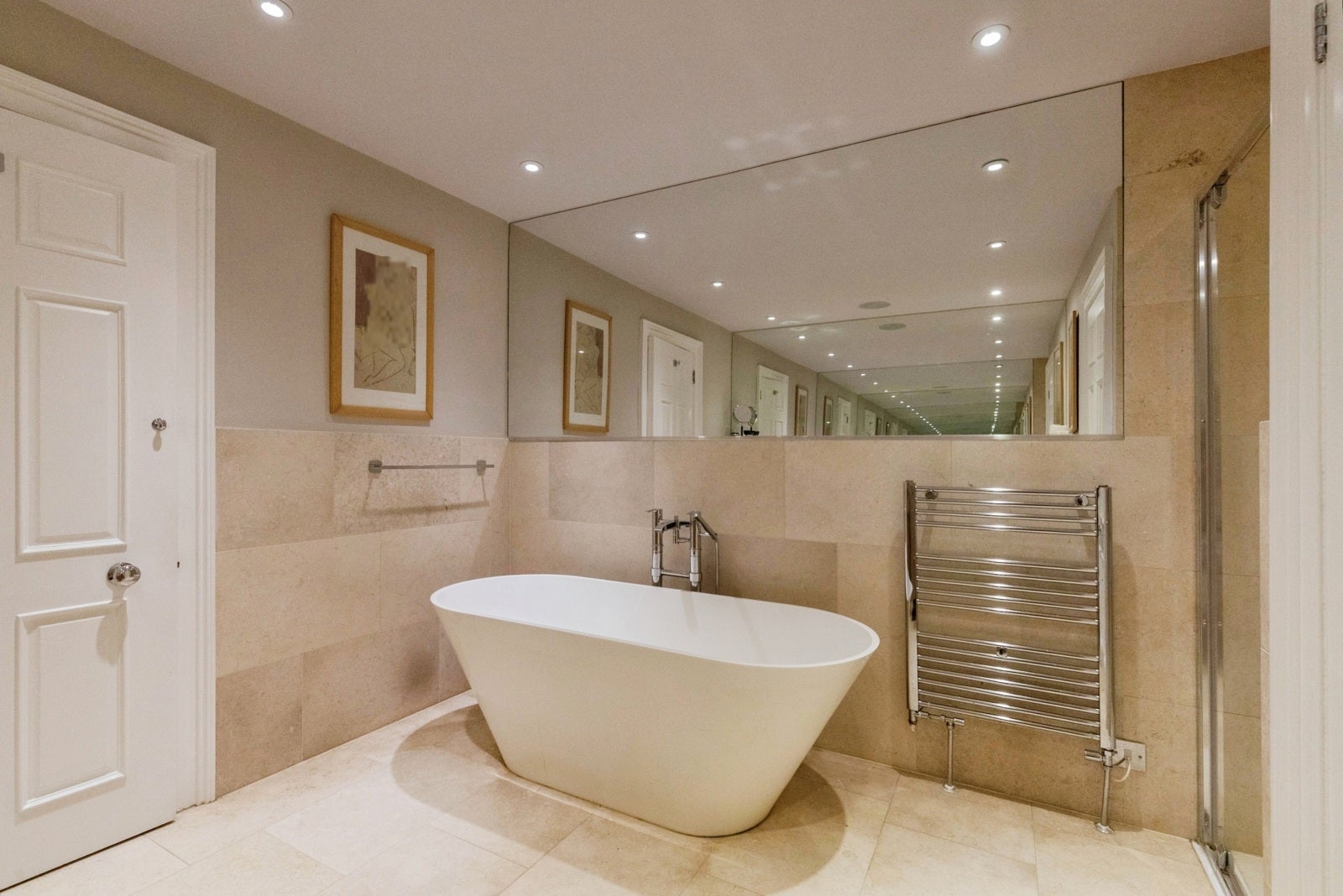 Flat Royal Crescent in Bath