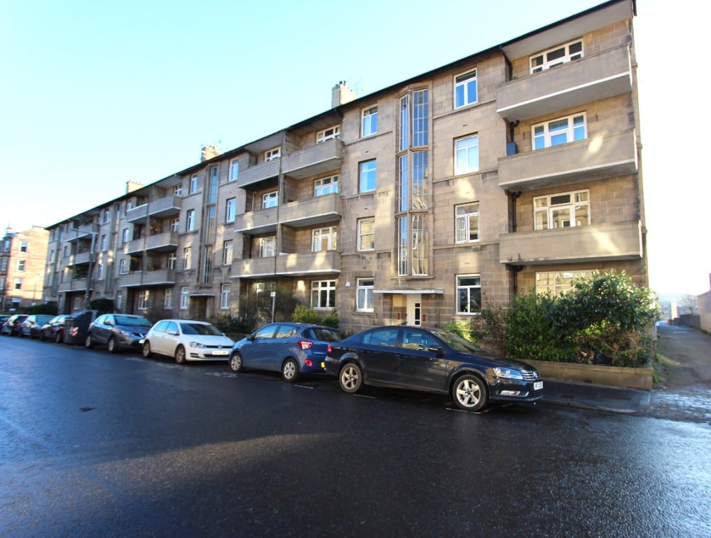 Flat Falcon Avenue in City of Edinburgh