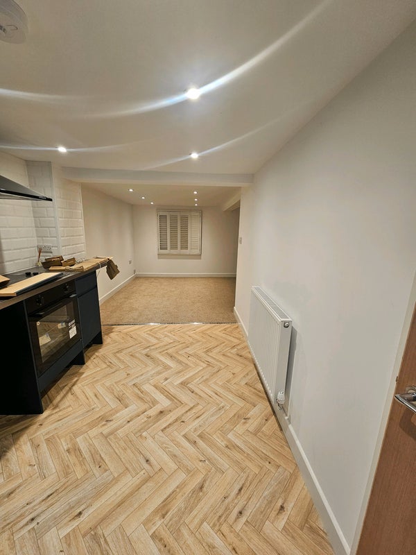 Flat Frenchay Close in Bristol