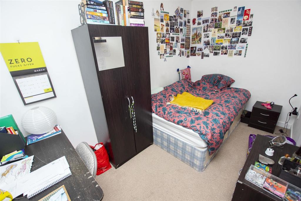 Flat Heeley Road in Birmingham