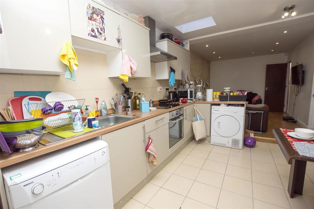 Flat Heeley Road in Birmingham