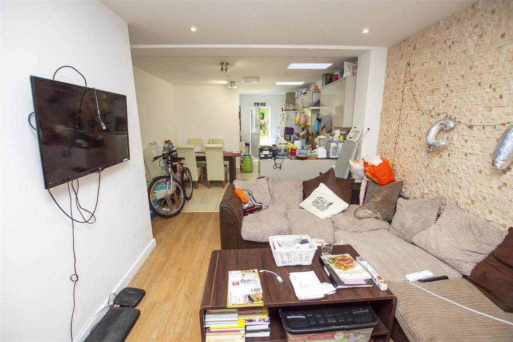 Flat Heeley Road in Birmingham