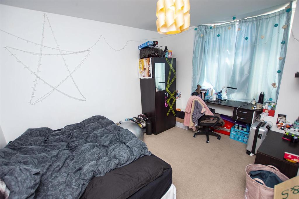Flat Heeley Road in Birmingham