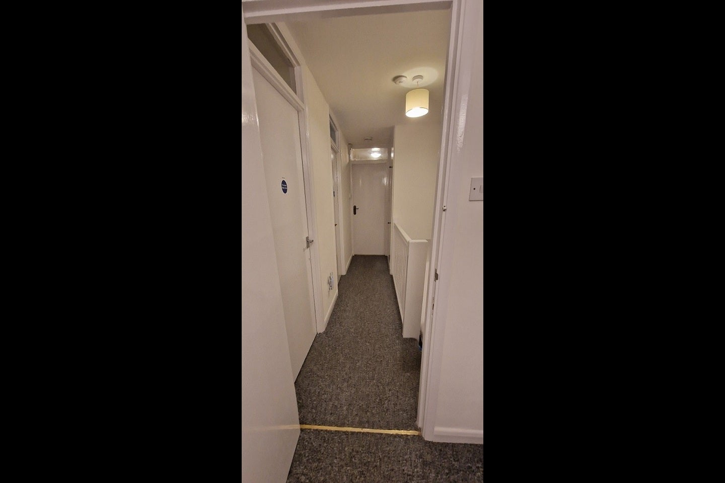 Flat Clarence Lane in Greater London