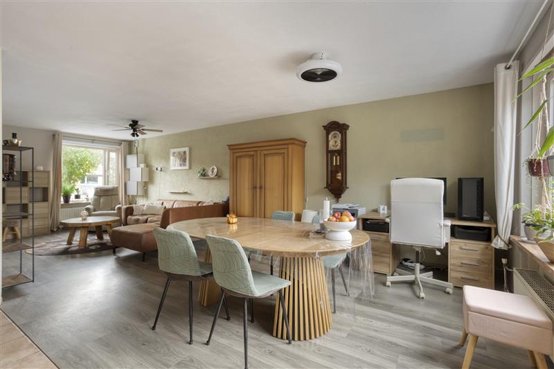 Tussenwoning te koop: Weerelaan 6, Heerhugowaard
