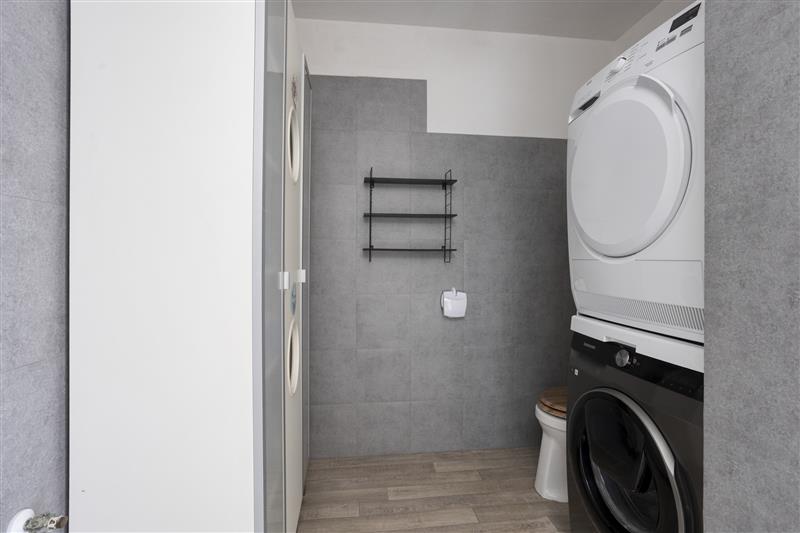 Tussenwoning te koop: Weerelaan 6, Heerhugowaard