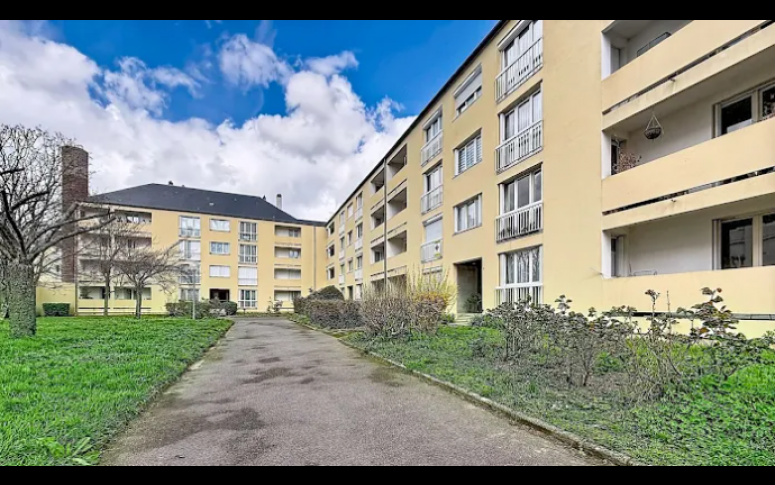 Flat Rue François d'Orbay in Draveil