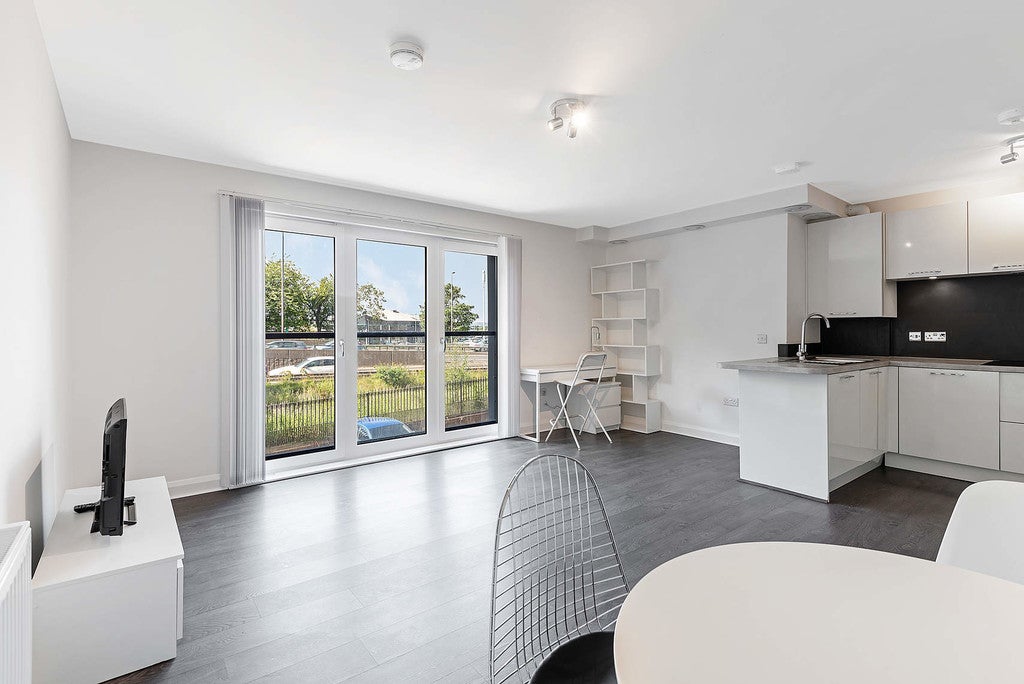 Flat Broomhill Avenue in Glasgow