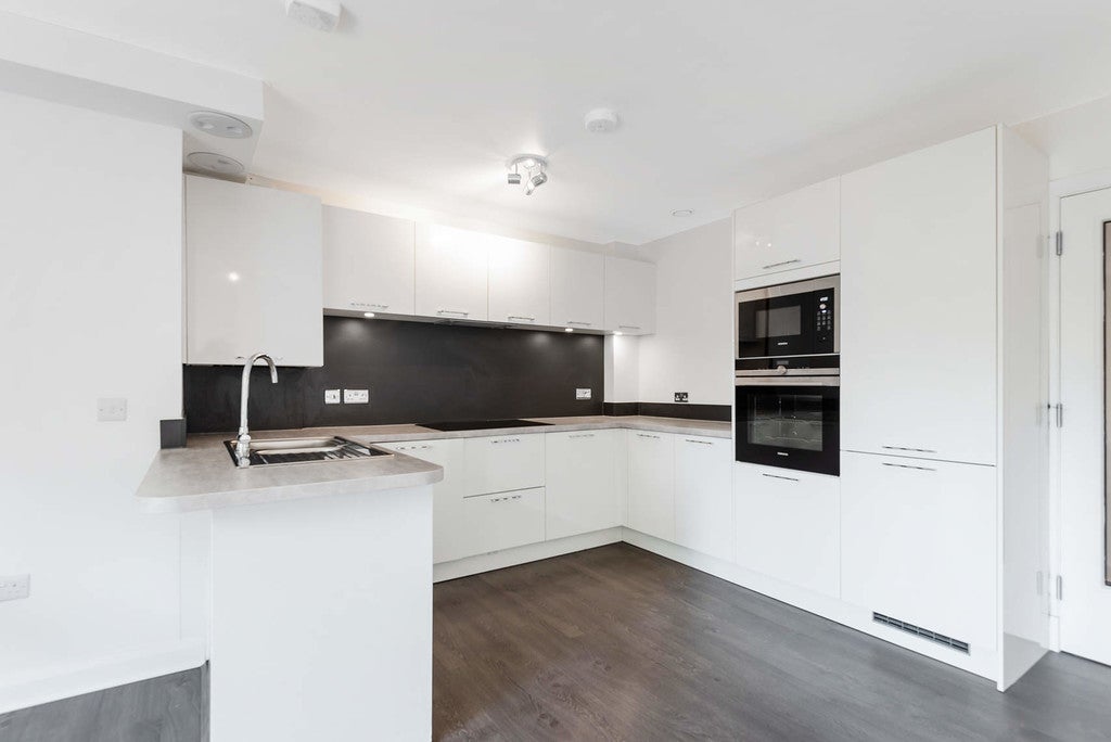 Flat Broomhill Avenue in Glasgow