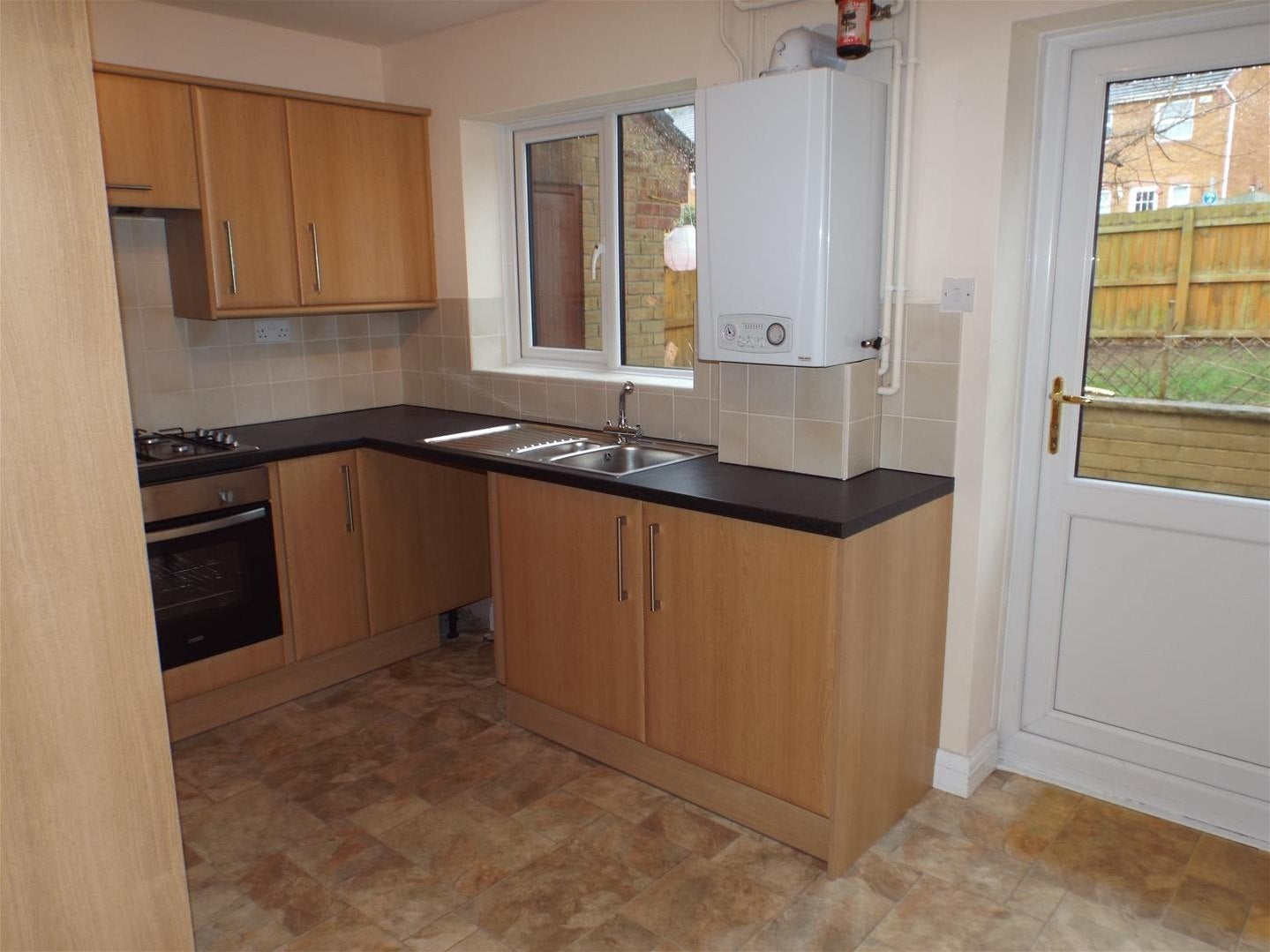 House Wenhill Heights in Calne