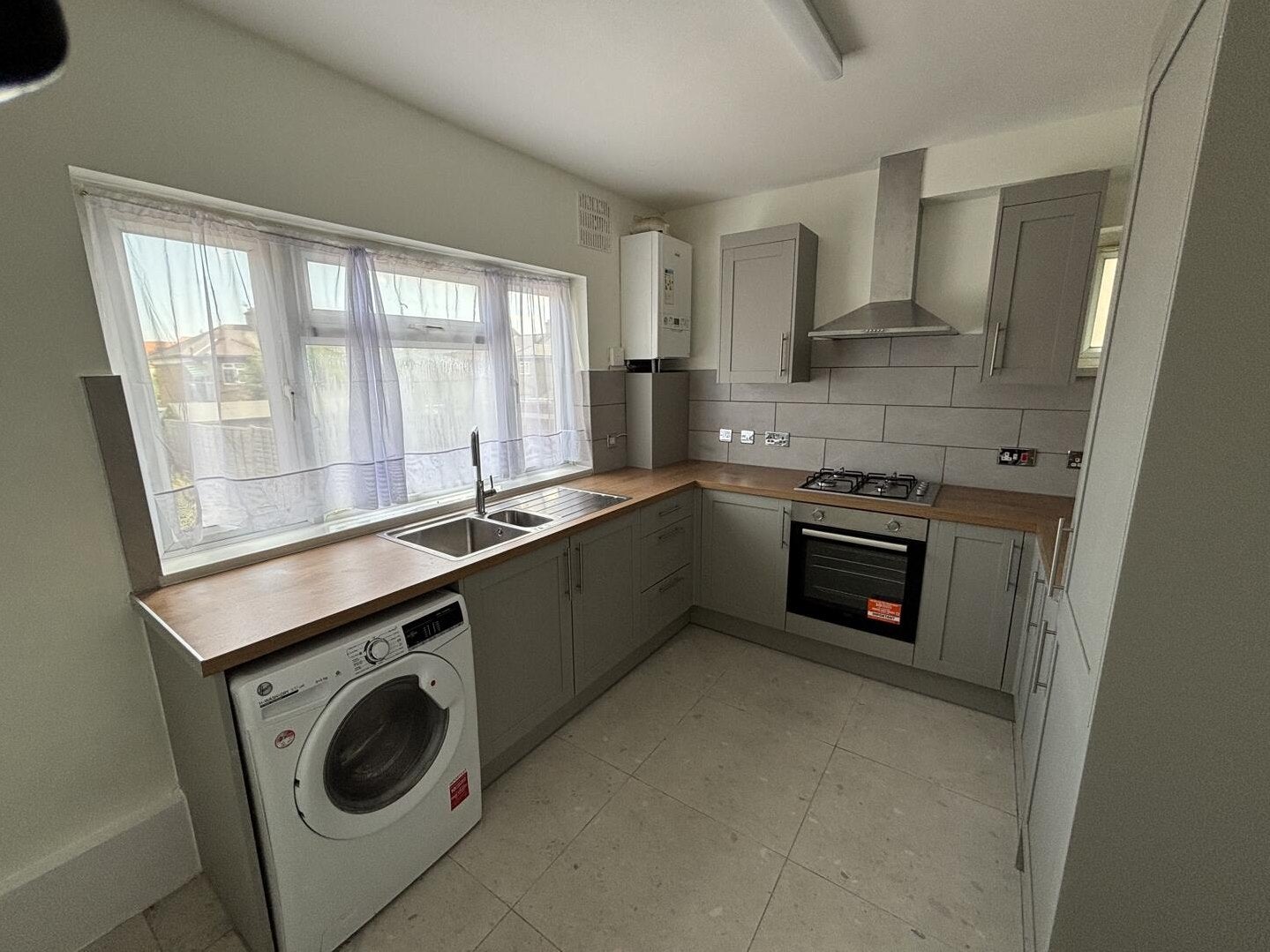 House Apsley Road in Greater London