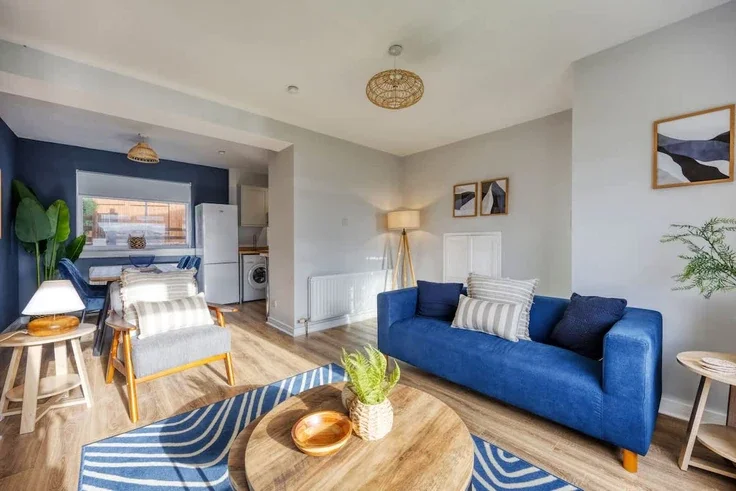 House Cumbrae Crescent South in Dumbarton