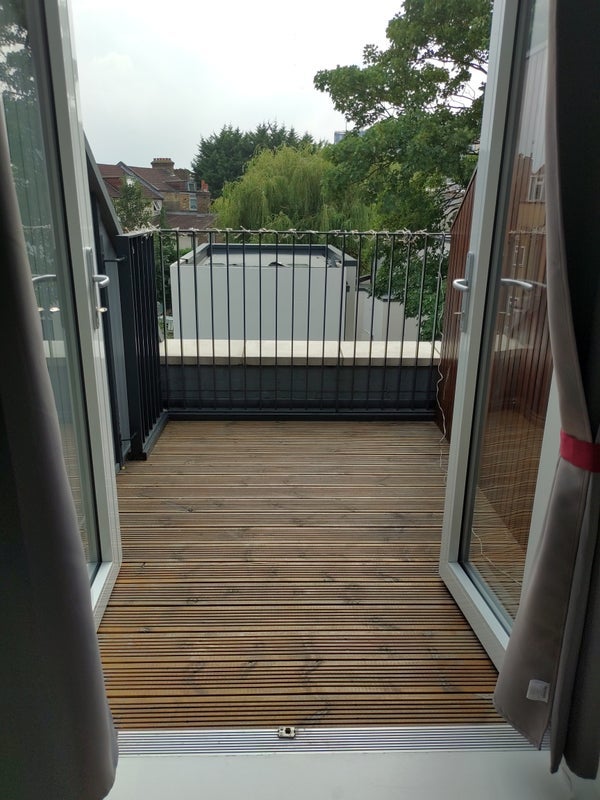 Flat Lodge Road in Greater London