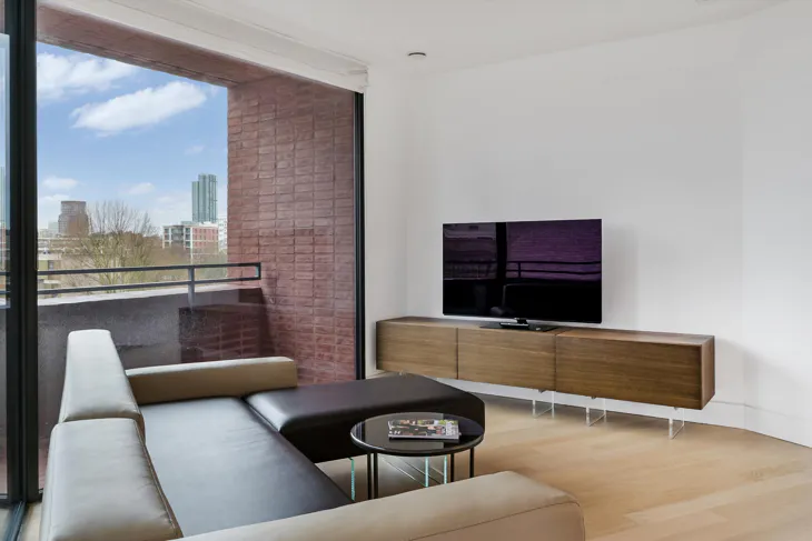 Flat Colville Street in Greater London