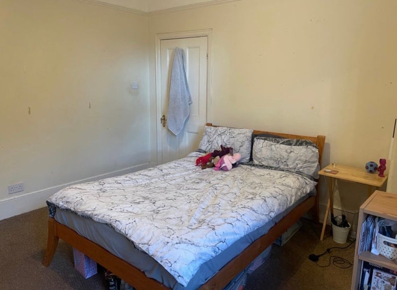Room Home Park Road in Greater London