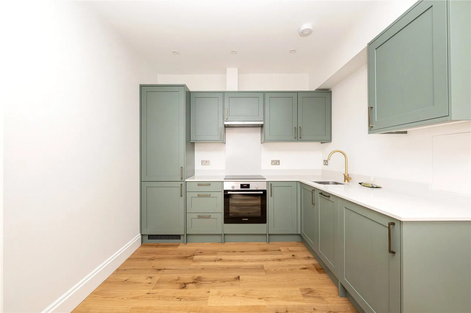 Flat Phillimore Walk in Greater London