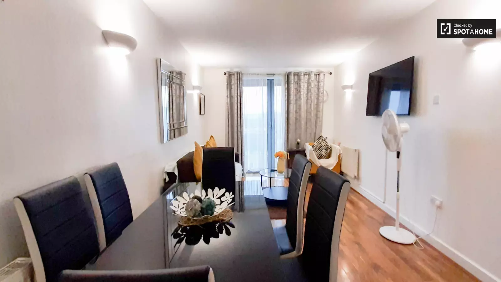 Flat Merbury Close in Greater London