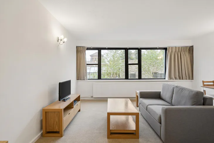Flat Kensington Place in Greater London