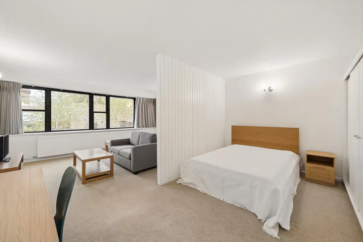 Flat Kensington Place in Greater London