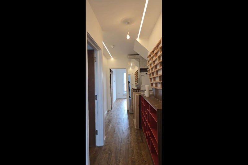 Flat Mayfair Gardens in Greater London