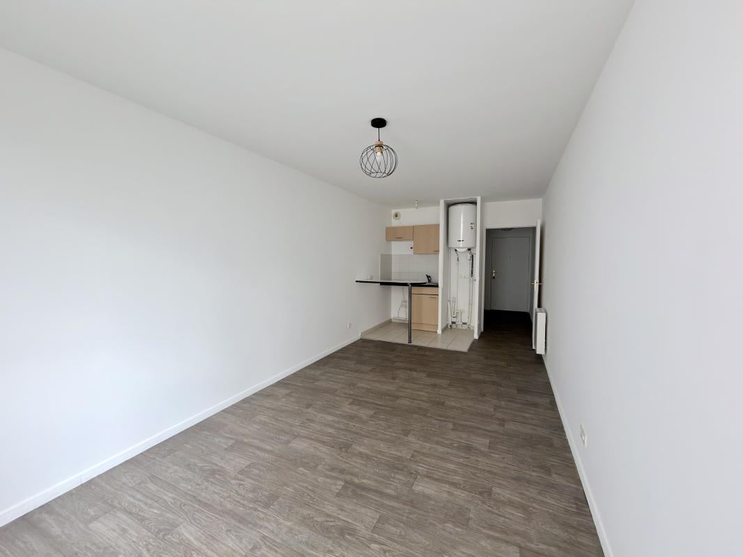Flat Rue du Docteur Roux in Colombes