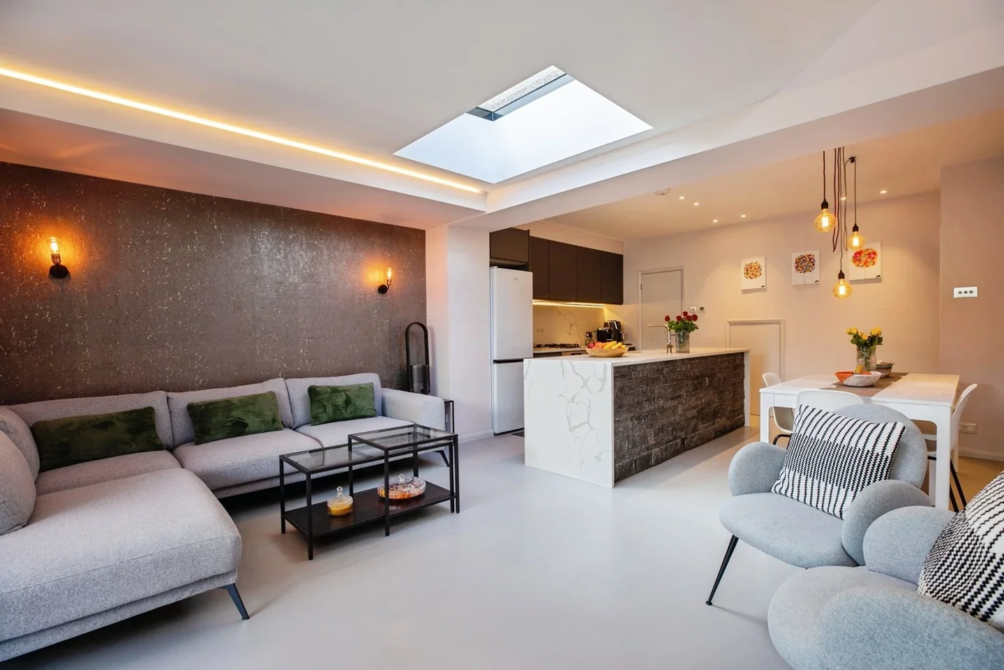 House Queensland Avenue in Greater London