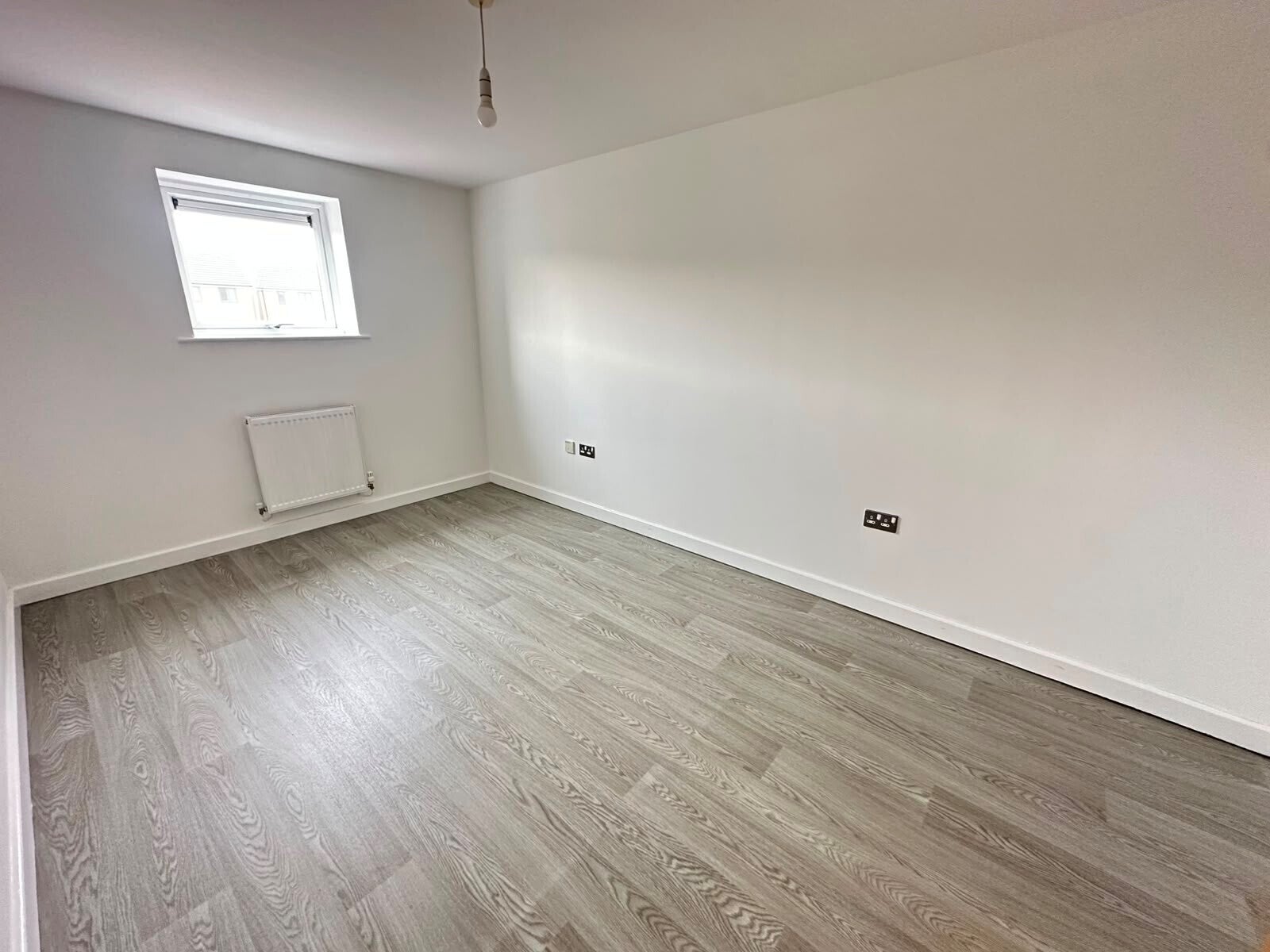 Flat Sandhills Avenue in Leicester