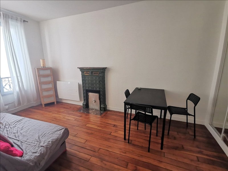 Flat Rue Ordener in Paris